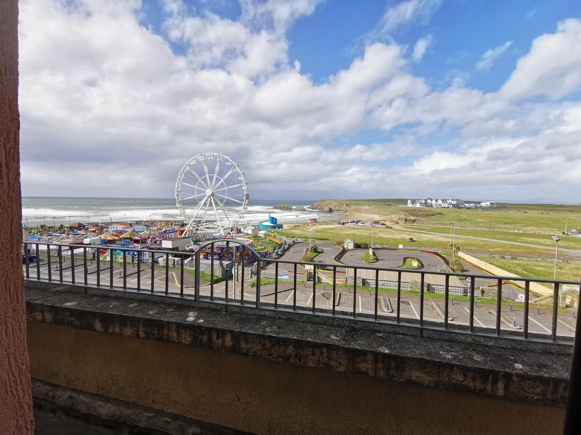 Apartamento Palm Cove Bundoran Luxurious Sea View Balcony Free Wifi Netflix Sleeps 5 Exterior foto